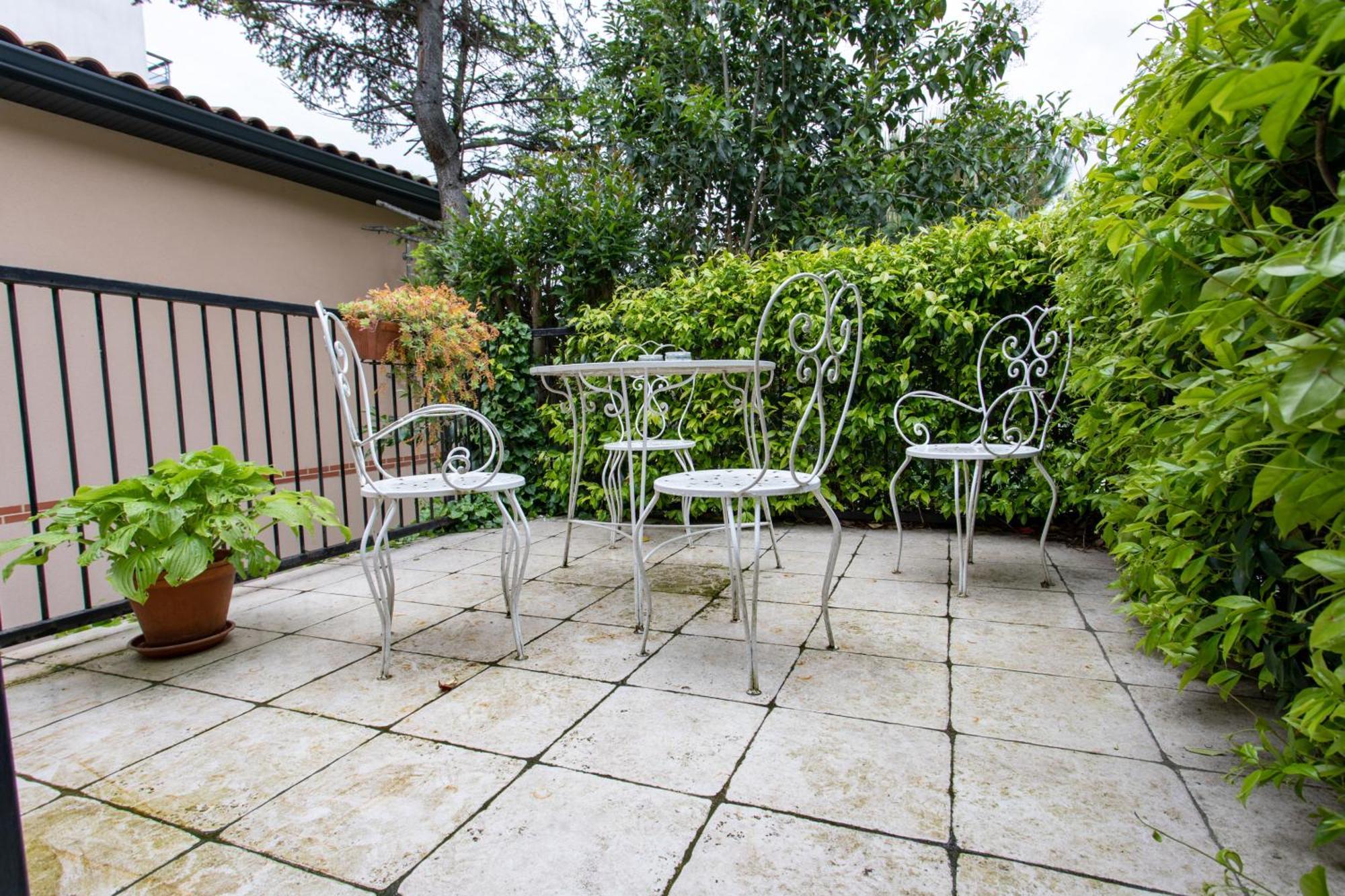 T2 Toulouse 40M2, Lit Queen Size, Climatisation, Quartier Sympa, Terrasse Buitenkant foto